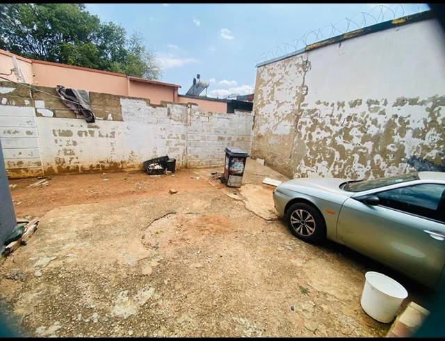 3 BEDROOM HOUSE FOR SALE IN VREDEDORP